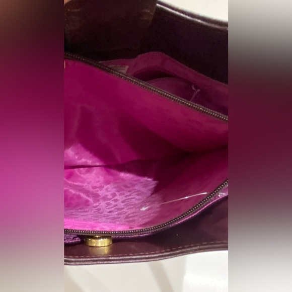 Susan Lucci Shoulder Bag - Picture 9 of 10